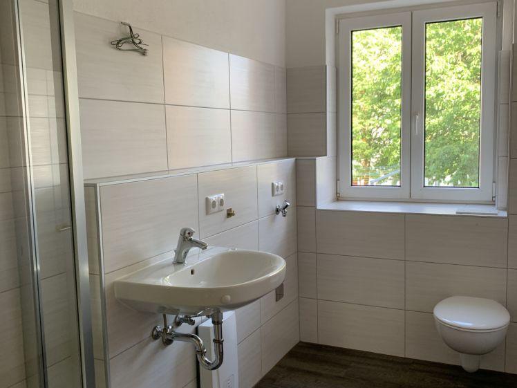 Charmante 3-Zimmer-Erdgeschosswohnung – modern saniert und sofort bezugsbereit - Photo 1