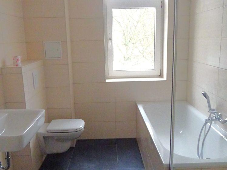 Familienwohnung * 1.OG * neu saniertes Tageslichtbad - Photo 1