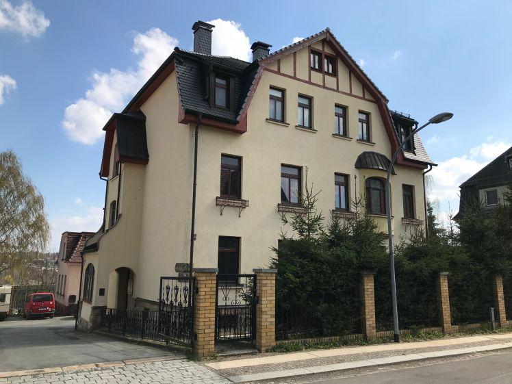 Werdau-West, Villa mit Stil, wenn es etwas ganz Besonderes sein soll, Doppelgarage - Photo 1