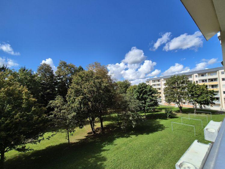 Moderne Wohnung mit ruhigem Innenhof! - Foto 1