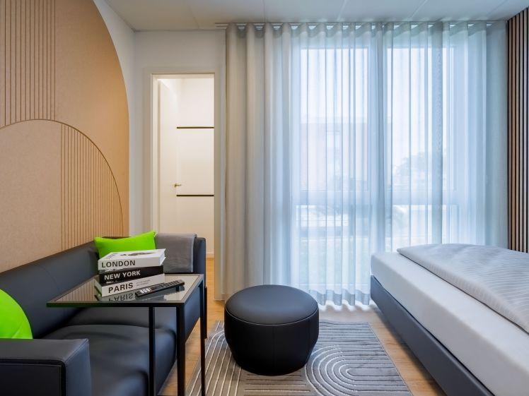 Neues 1-Zimmer-Apartment *Erstbezug* möbliert & voll eingerichtet, Hainburg - Foto 1