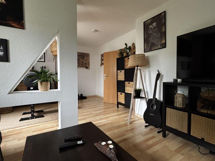 unverwechselbare modernisierte Dachgeschosswohnung 2,0 Zi. Küche mit EBK/Wannenbad – ca. 55,96m² – Schloßchemnitz - Photo 1