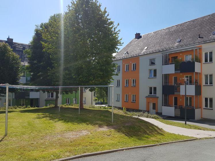 Attraktive 3-Zimmer-Wohnung im Erdgeschoss mit großem Balkon - Photo 1