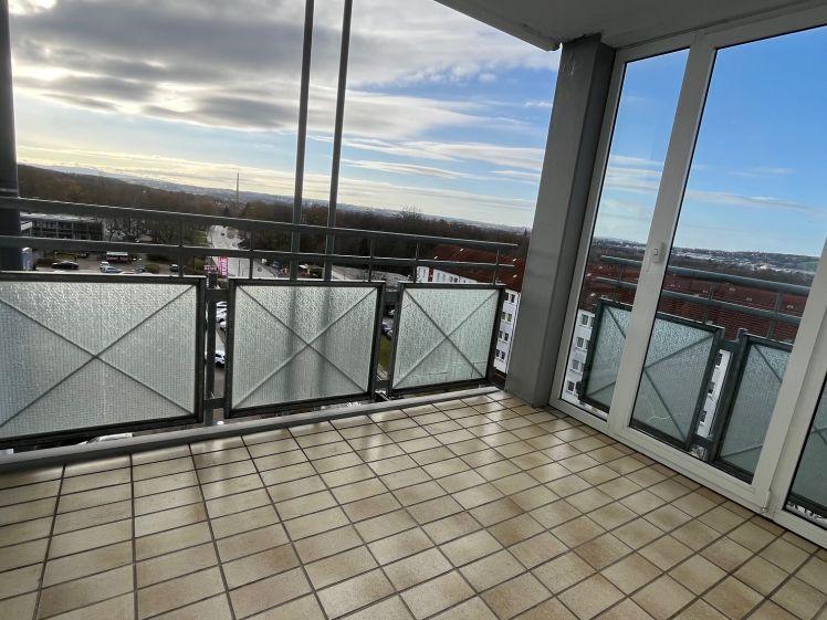 über den Dächern, 3-Zi.-Whg. mit Balkon,Lift,Tiefgarage und hochwertiger Einbauküche (möglich) - Photo 1