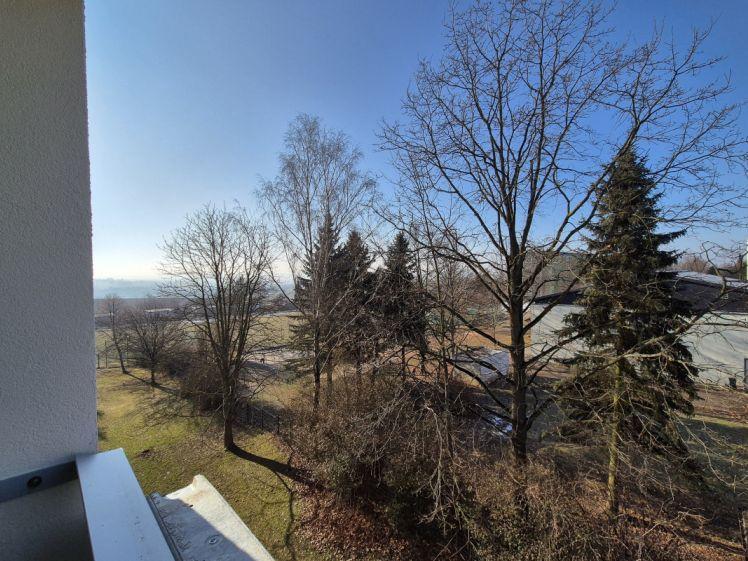 +++Ganz neu saniert - mit Aufzug - schöner Ausblick+++ - Foto 1