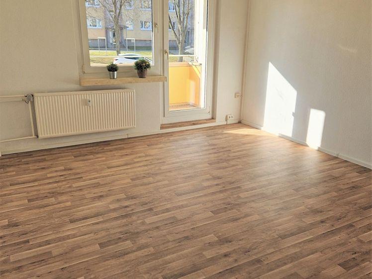 Familienwohnung mit sonnigem Balkon - Foto 1