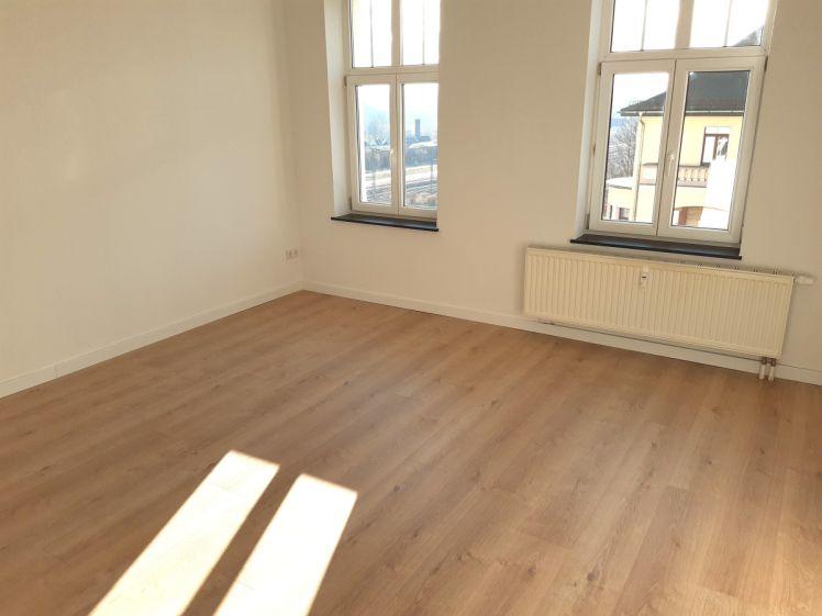 **Mit Ausblick** 3 Zimmer Wohnung in Werdau West zu vermieten! - Photo 1