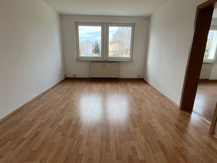 niedliche 2-Zi.-Whg. in der 1. Etage mit Wanne - Foto 1