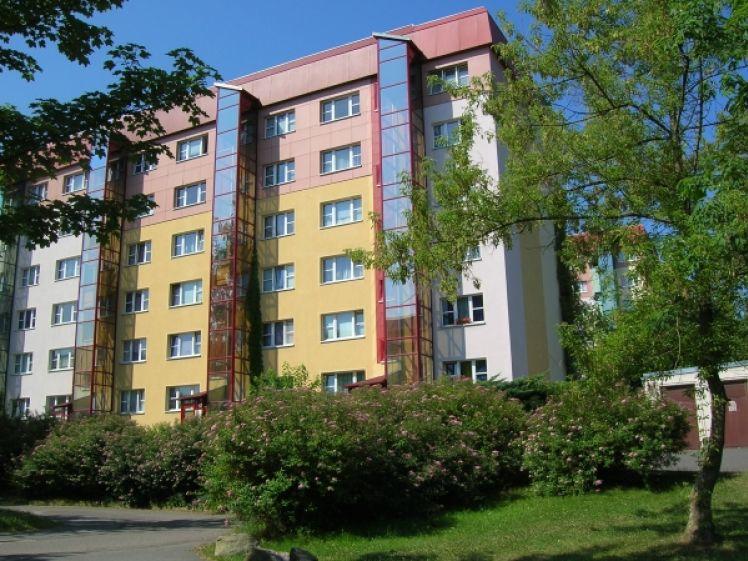 toller Ausblick vom Balkon, Aufzug, 3 Zimmer, schickes Bad - Photo 1
