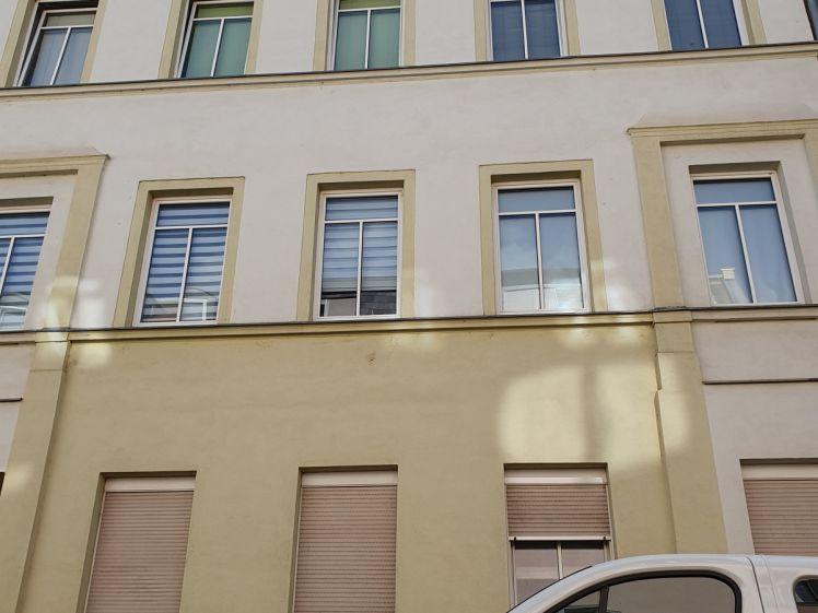 Attraktive zentrumsnahe 3-RW mit Balkon und neuem Laminatboden im Ostviertel von Gera - Foto 1