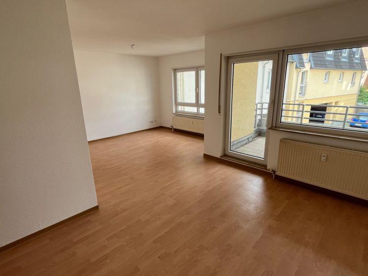 Zentrum, 2-Zi.-Whg. mit Balkon, Carport und Wanne - Photo 1