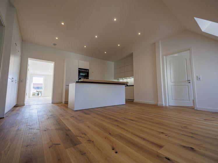 Exklusive Dachgeschoß Wohnung im Herzen von Augsburg mit großer Dachterrasse - Photo 1