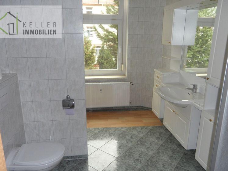 Schön sanierte Altbauwohnung, großes Tageslichtbad mit Dusche PLUS Badewanne - Photo 1