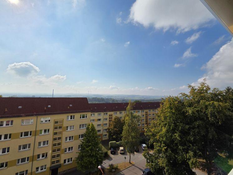 Tolle Etagenwohnung mit ZWEI Balkonen und FERNBLICK!!! - Photo 1