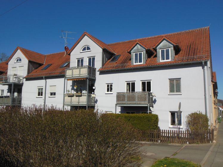 Eine attrakt. 3-RW m. Westbalkon & PKW-Aussenstellpl. kommt im 1.OG in Gera-Röppisch zur Vermietung. - Foto 1