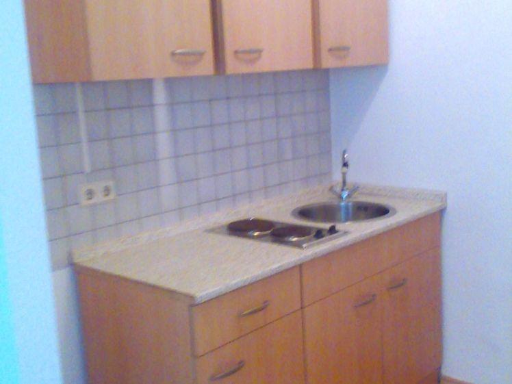 ruhig aber zentral * Einbauküche * 1.OG - Foto 1