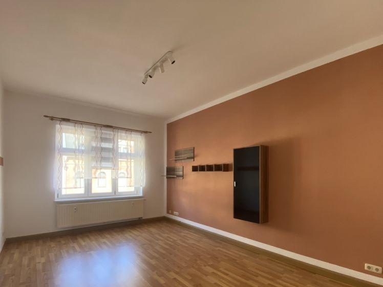 Helle Maisonette mit Tageslichtbad - Foto 1