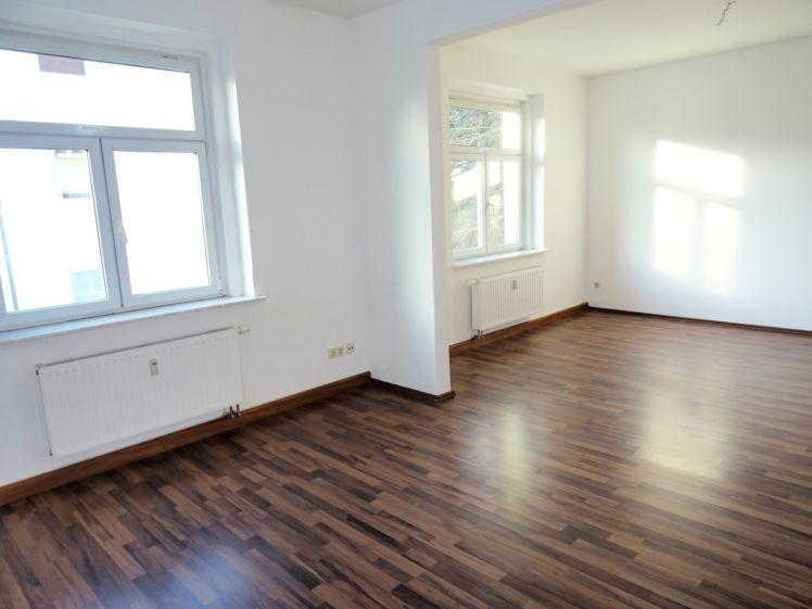 *Einzug sofort!* 2 Zimmer Wohnung in Werdau West zu vermieten! - Photo 1