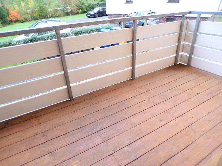 ** mit Balkon ** 3 Zimmer Wohnung Erdgeschoßwohnung in Werdau zu vermieten! - Photo 1