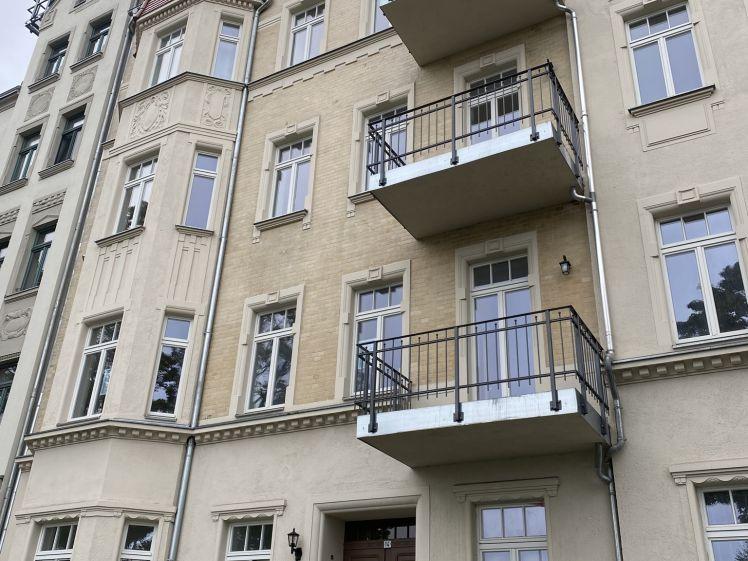 Erstbezug mit Balkon - Photo 1