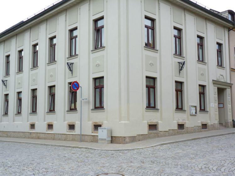 Charmante 2-Zimmer-Altbauwohnung in gepflegtem Mehrfamilienhaus - Photo 1