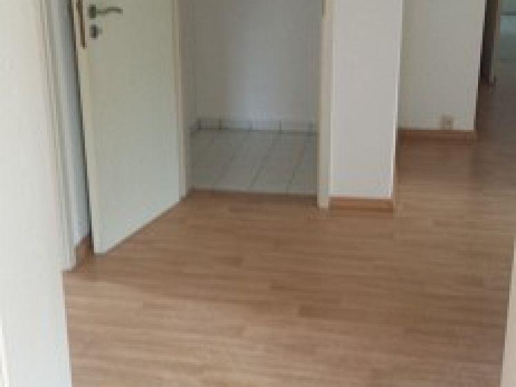 Schöne 3 Zimmer Etagenwohnung - Photo 1