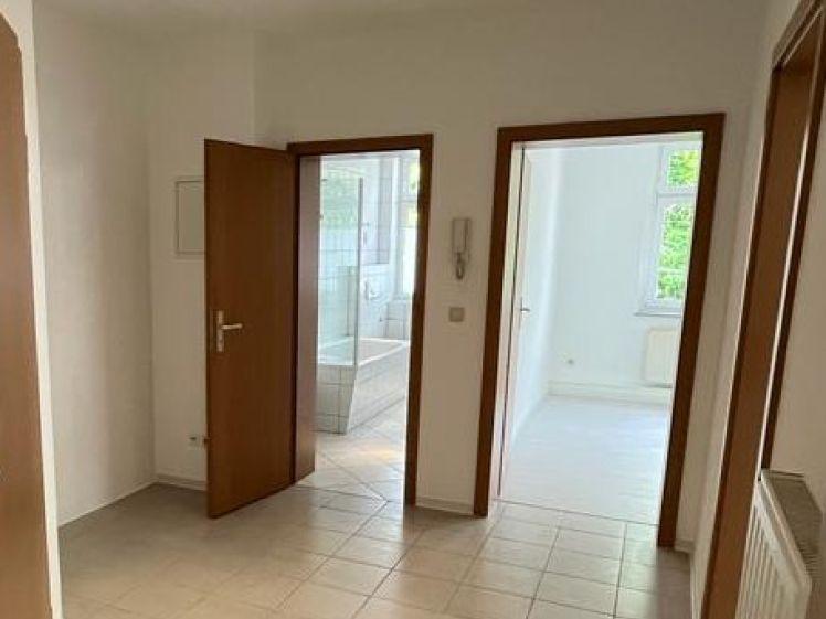 Schöne 2-Raum-Wohnung in Zwickau inkl. Küche und PKW-Stellplatz - Photo 1