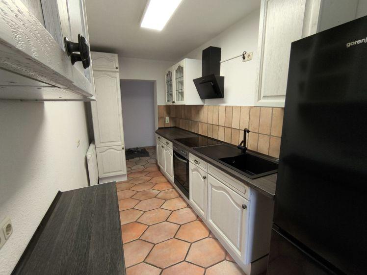 Helle 3-Zimmer Wohnung, ruhige Randlage, EBK, Gartenmitbenutzung - Photo 1