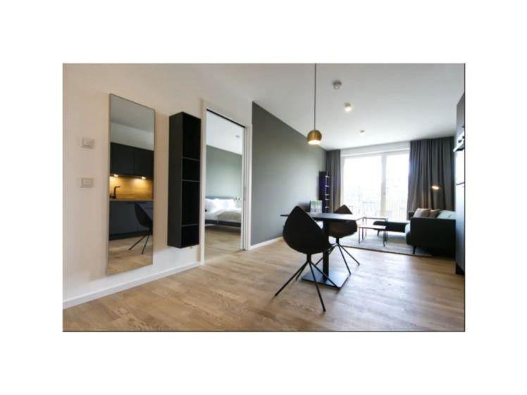 Lichtdurchflutete 2-Zimmer-Wohnung im 1. Obergeschoss - Photo 1