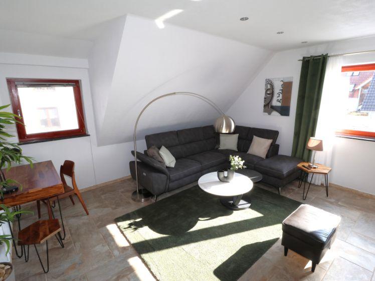 Möblierte 2-Zimmer Einlieger mit separatem Eingang im Einfamilienhaus, Erstbezug - Photo 1