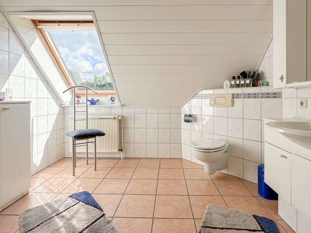 2. Bad Dachgeschoss