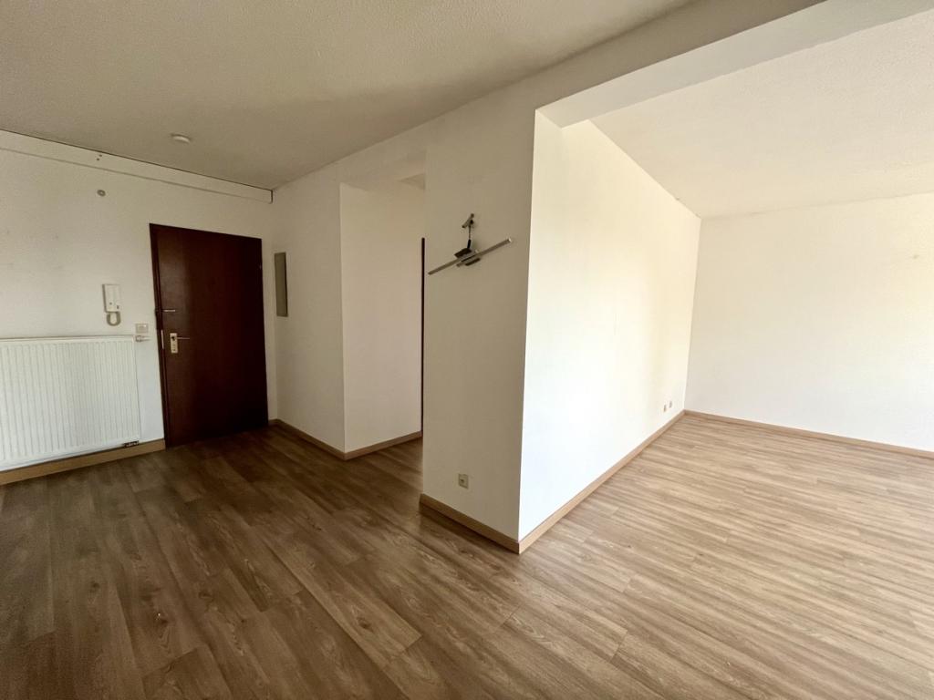 Eingangsbereich/Büro/Esszimmer/Ankleidezimmer 