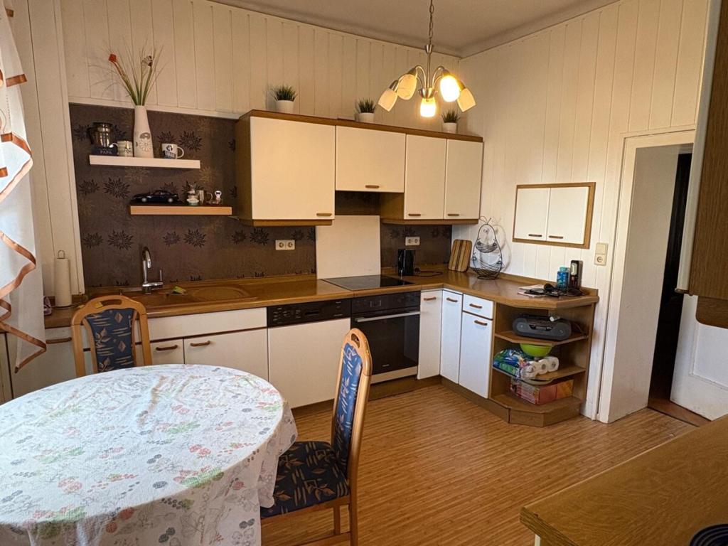 55e14352-cc3d-4580-9670-ee9049857320.jpg