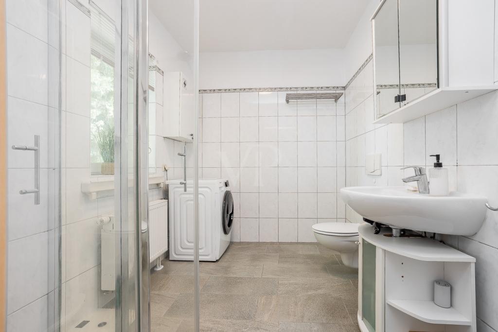 Einliegerwohnung Bad EG