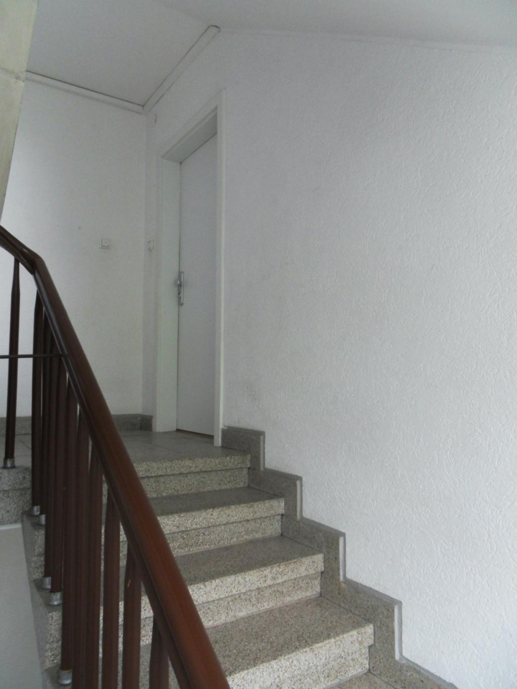 Treppenhaus & Eingang