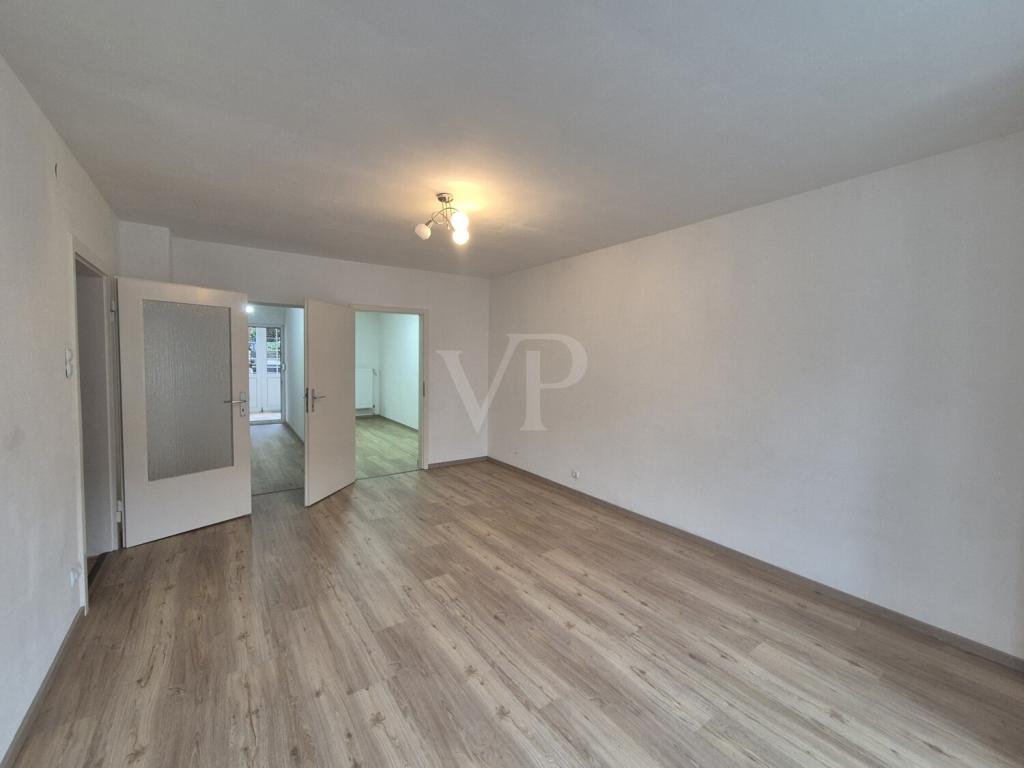 Singles und Paare aufgepasst! Renovierte Erdgeschosswohnung in zentraler und ruhiger Lage - Photo 5