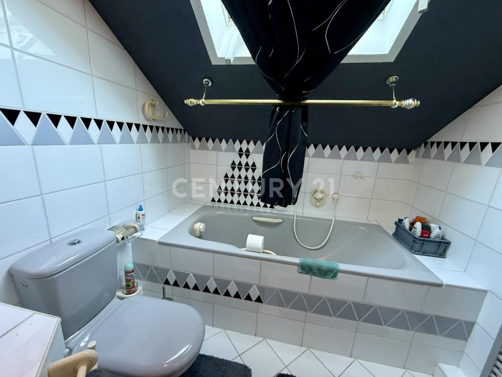 Badezimmer mit Wanne