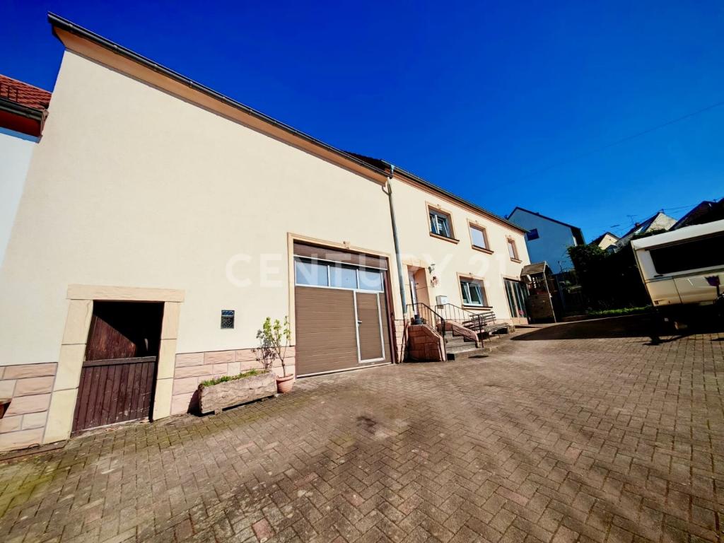 Gr. Garage/Werkstatt 3m hoch , Hebebühne, 8 Stellplätze
