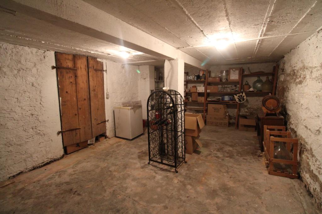 dc2b58f4-d982-4d79-9745-54bd7db3c292.jpg