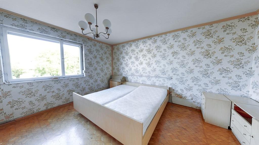 6ea7e10d-83ad-418b-bed8-cc408b76ce65.jpg