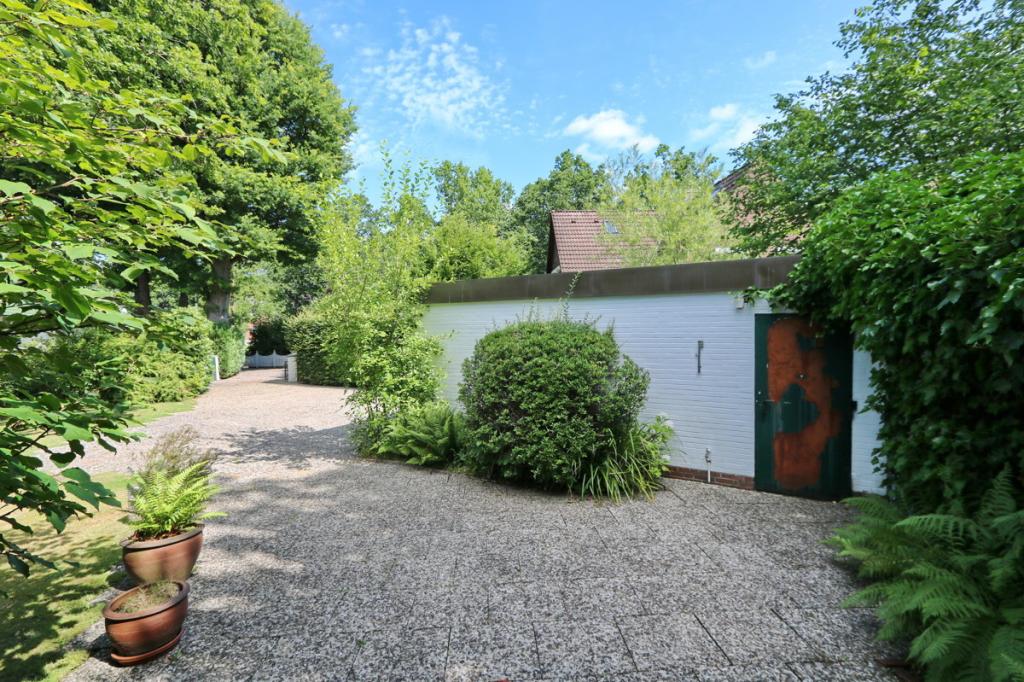 Garage Eingang seitlich