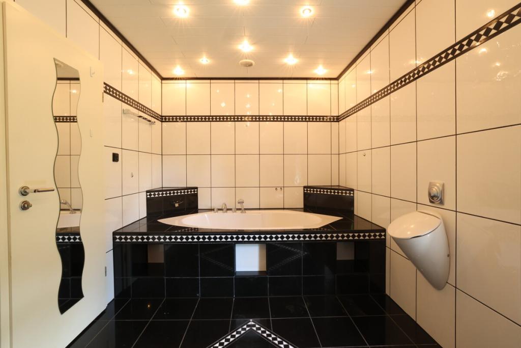 Zuhause auf zwei Ebenen – Maisonette mit Kamin und Platz zum Atmen - Foto 5