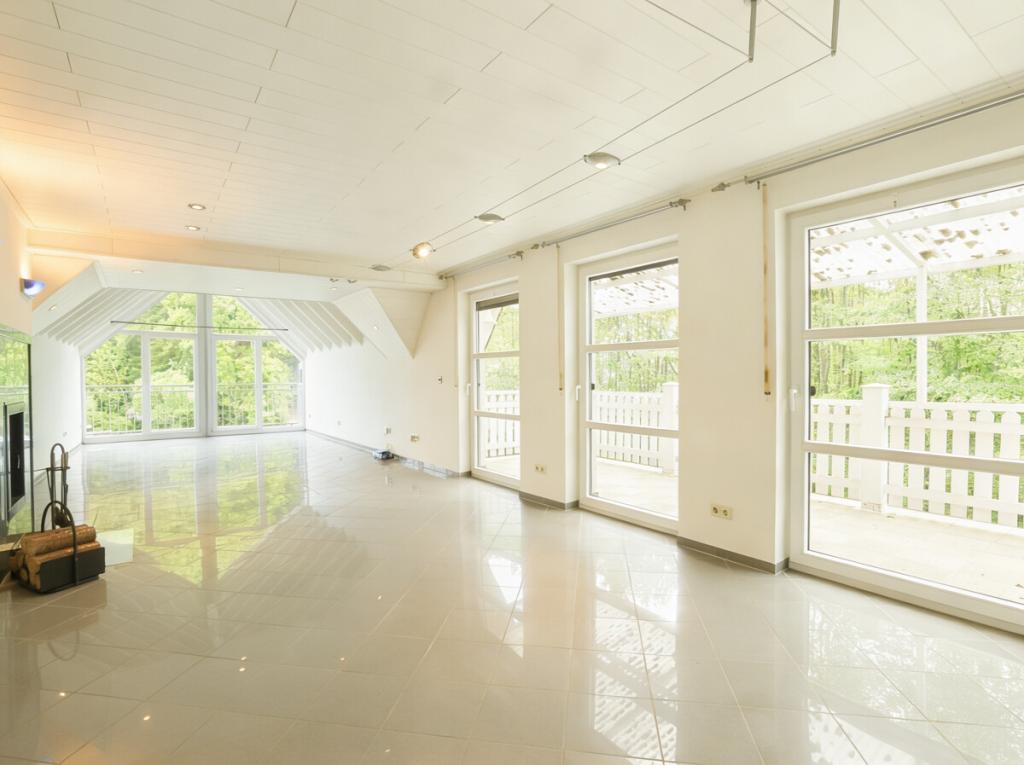 Zuhause auf zwei Ebenen – Maisonette mit Kamin und Platz zum Atmen - Foto 1