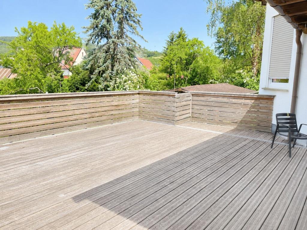 Zweifamilienhaus mit Garten und flexiblen Nutzungsmöglichkeiten – einzeln oder komplett anmietbar - Foto 2