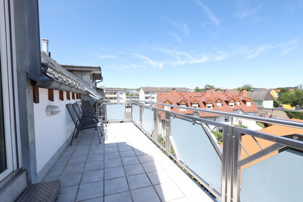 Großzügige Maisonette-Wohnung mit offenem Wohn-Ess-Bereich & Balkon - Photo 5