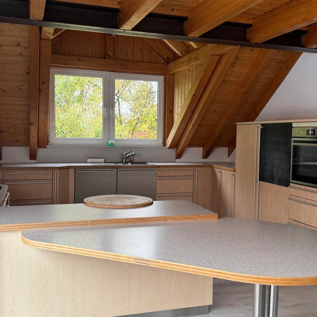 Großzügige Maisonette-Wohnung mit offenem Wohn-Ess-Bereich & Balkon - Foto 1
