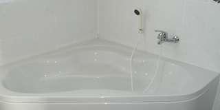 Tageslichtbad mit Badewanne 233b8527-122c-4561-b6d0-26f1aa52a8ff-858502138.jpg