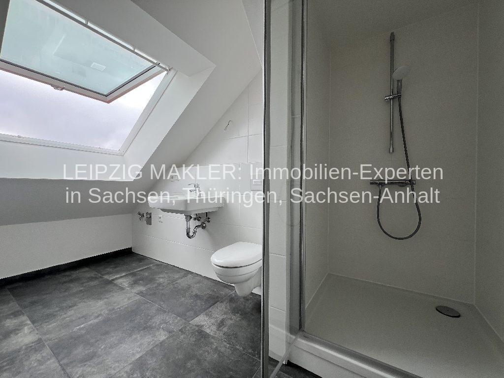 Frisch sanierte 3-Zimmer-Wohnung im Dachgeschoss - KEIN LIFT, KEIN BALKON - Photo 3