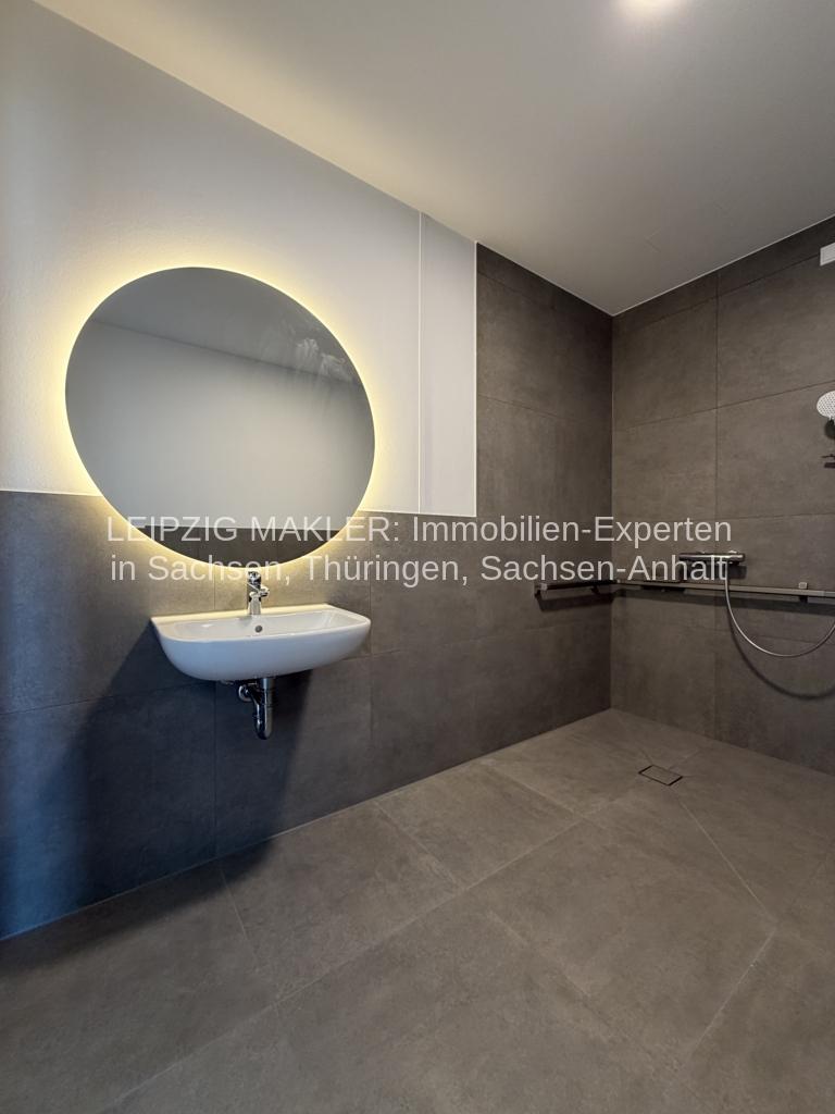 SOFORT EINZIEHEN: Premium Service-Wohnen: Fitnessstudio, Sauna, Swimmingpool, Terrassen, Gastronomie - Photo 2