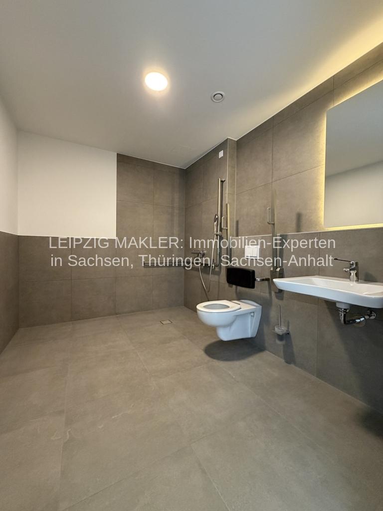 SOFORT EINZIEHEN: Premium Service-Wohnen: Fitnessstudio, Sauna, Swimmingpool, Terrassen, Gastronomie - Photo 2
